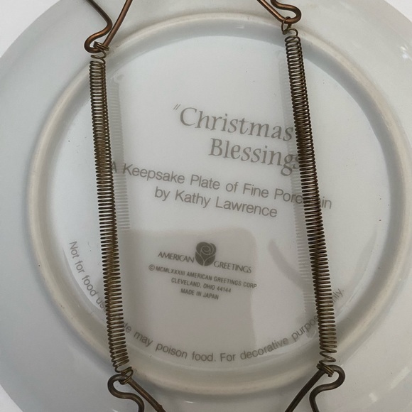 Kathy Lawrence Christmas Blessings Praying Child God Bless Us Everyone plate - Picture 6 of 6